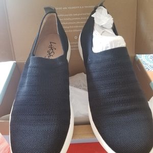 Lifestride canvas size 8 black